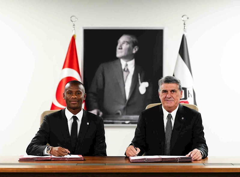 Beşiktaş, Tiago Djalo ile 3 yıllık sözleşme imzaladı
