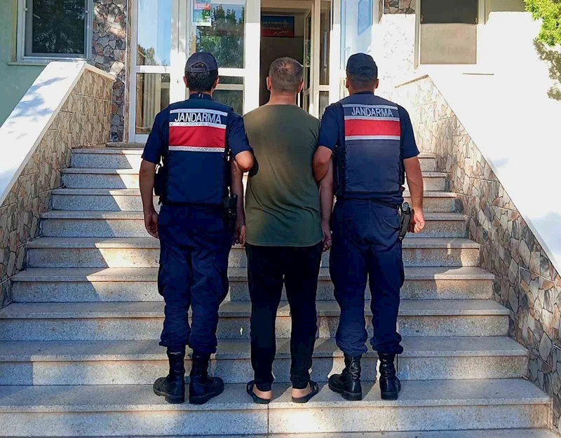 15 yıl hapis cezası bulunan firari hükümlü yakalandı
