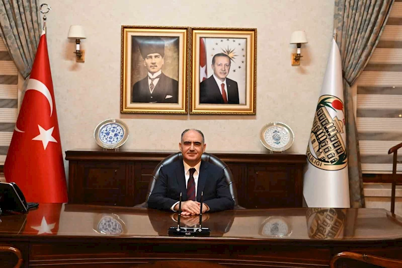 Vali Özkan: 