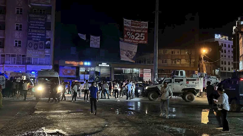 Yüksekova’da iki grup arasında kavga: 1 yaralı
