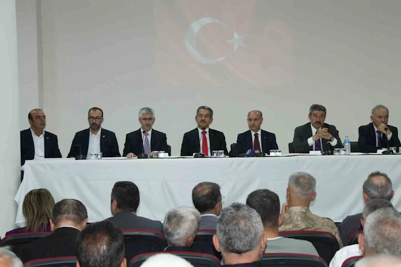 İçişleri ve Milli Eğitim Bakan Yardımcıları Şırnak’ta temaslarda bulundu
