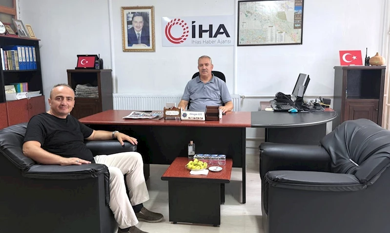 Doç. Dr. Durmuş Özdemir: 