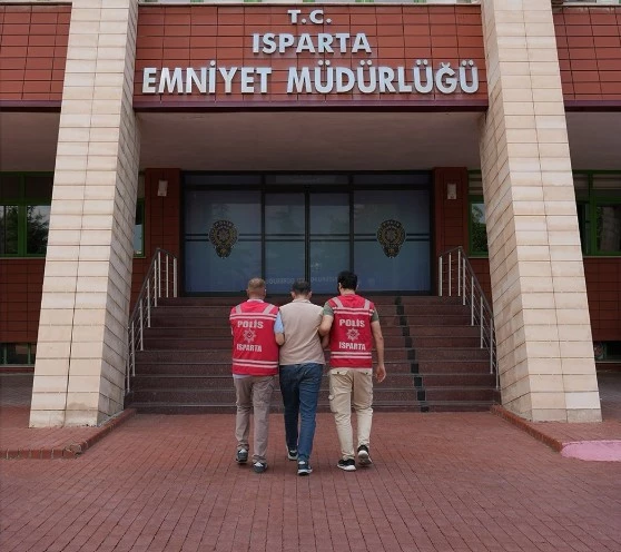 Kendisini bankacı olarak tanıtıp 393 bin TL dolandıran şahıs tutuklandı
