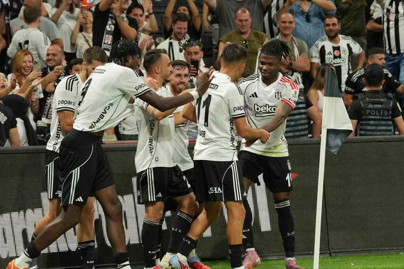 Beşiktaş, Dolmabahçe’de 2’de 2 yaptı
