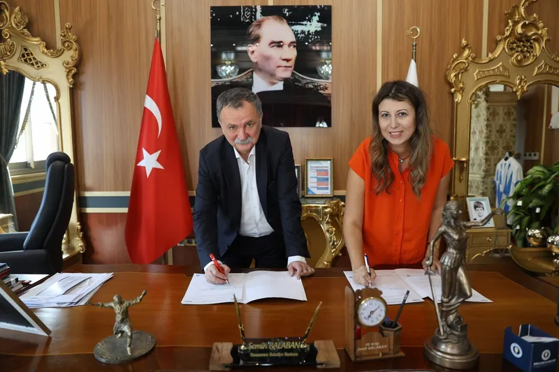 Yunusemre Belediyesi personeline avantajlı dil kursu
