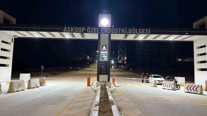 Arnavutköy’de korkutan yangın
