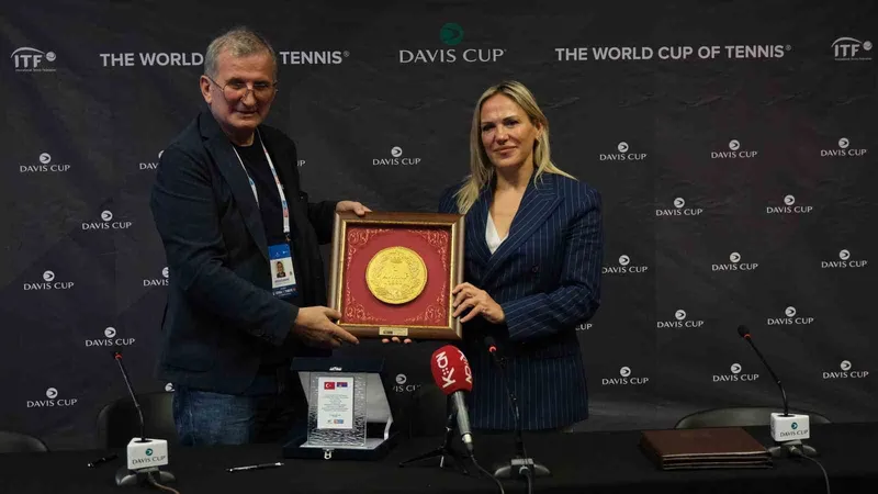 Türkiye ve Sırbistan tenis federasyonları arasında iş birliği anlaşması imzalandı
