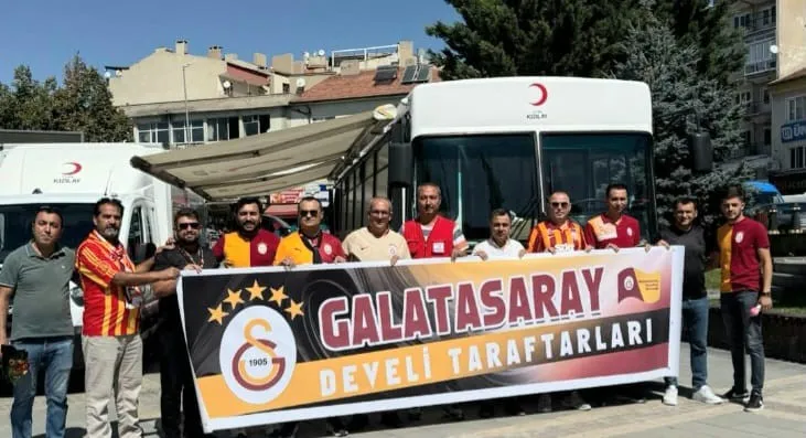Galatasaray taraftarları kan bağışı için yarıştı
