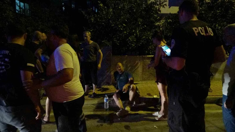 Komşuların apartman bahçesinde portakal koparma tartışması kanlı bitti
