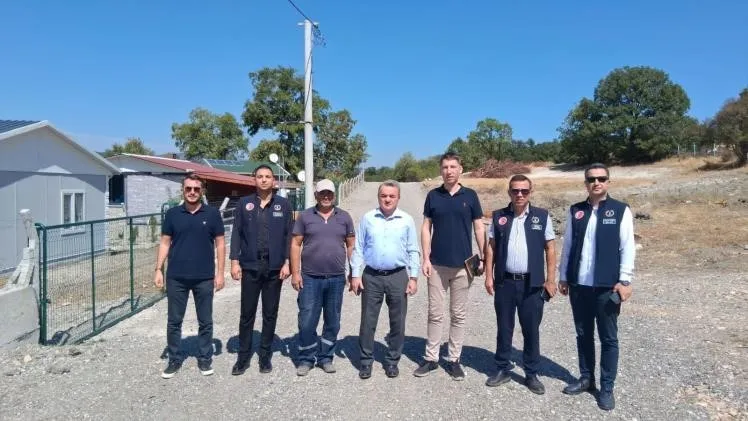 Bozüyük’te köy yollarında asfalt çalışmaları sürüyor
