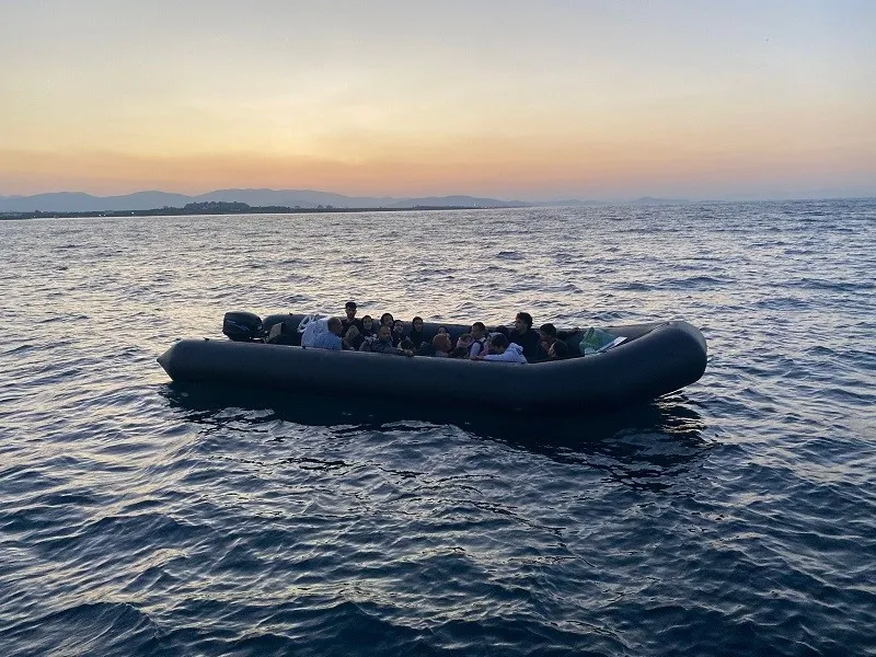 Aydın açıklarında 25 düzensiz göçmen yakalandı
