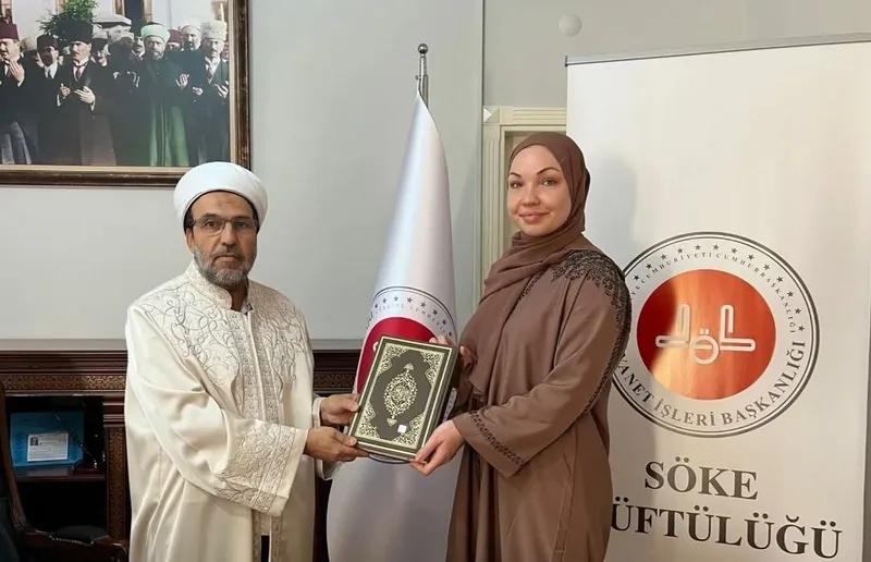 Yabancı uyruklu Beverly, Müslüman olup Berfin adını aldı
