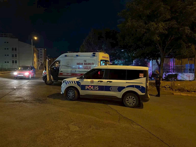 Tartıştığı şahsı caminin bahçesinde bıçakladı: 1 yaralı
