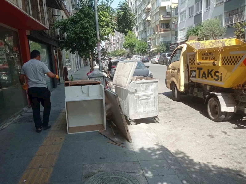 Çöp taksiler hafta sonu da mesaide
