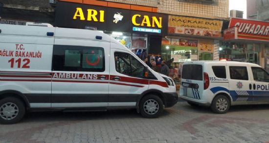 Oteldeki odasında ölü bulundu