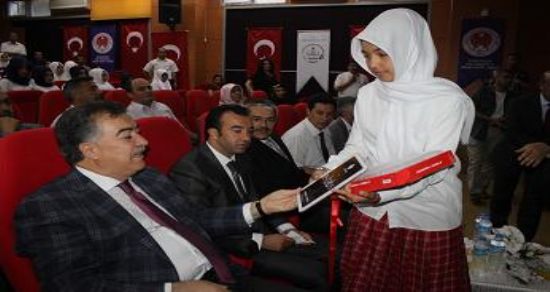 Öğrenciler, tablet sevinci yaşadı