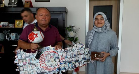 Dereceye giren öğrenciye ödül verildi