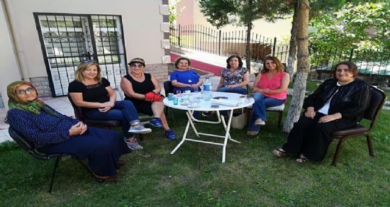 Kadın kulübü eğitim merkezini ziyaret etti