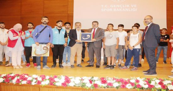 Gençlik projeleri destek programı sürüyor